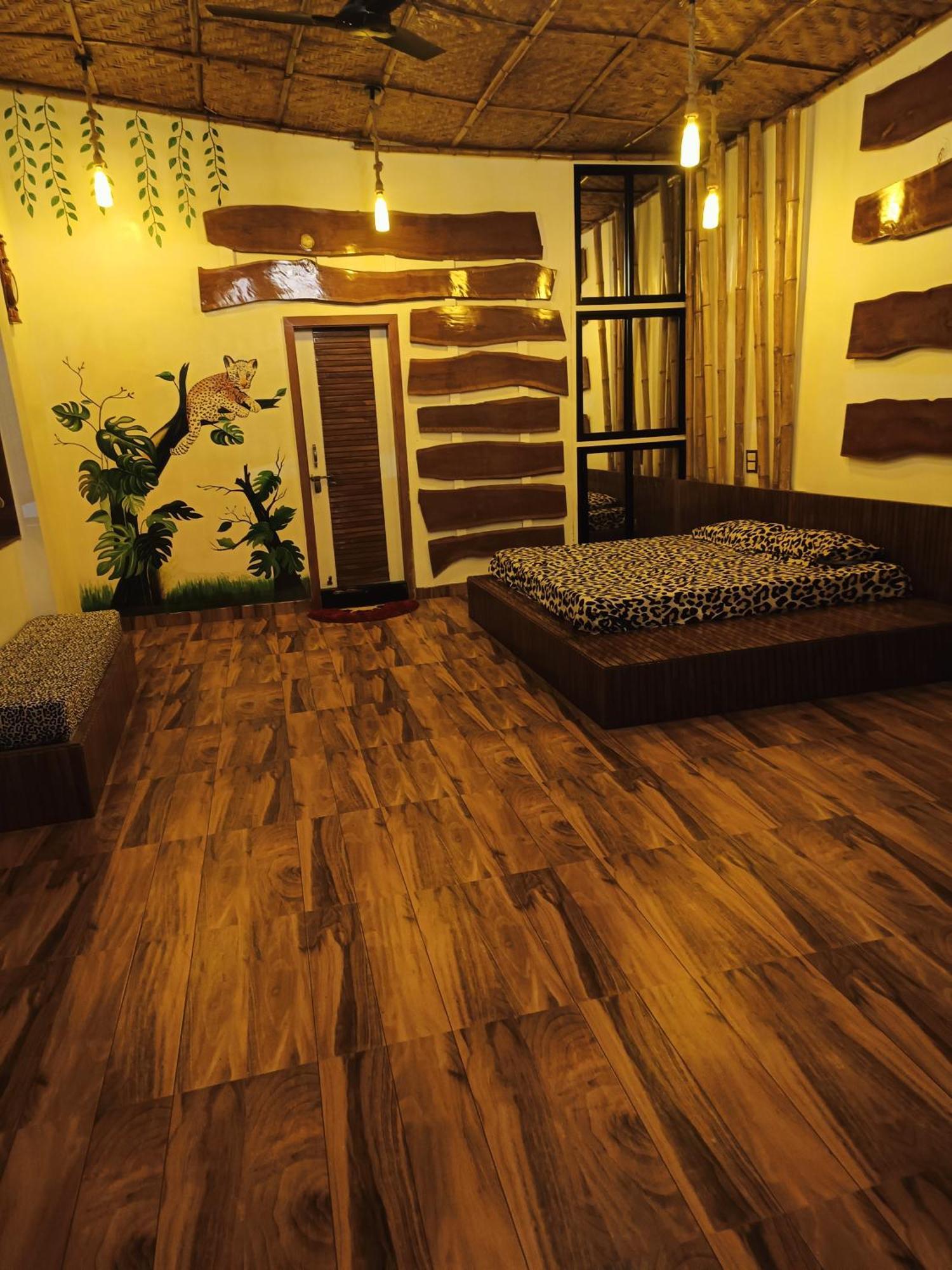 Leopard Farmhouse Mhow Bagian luar foto